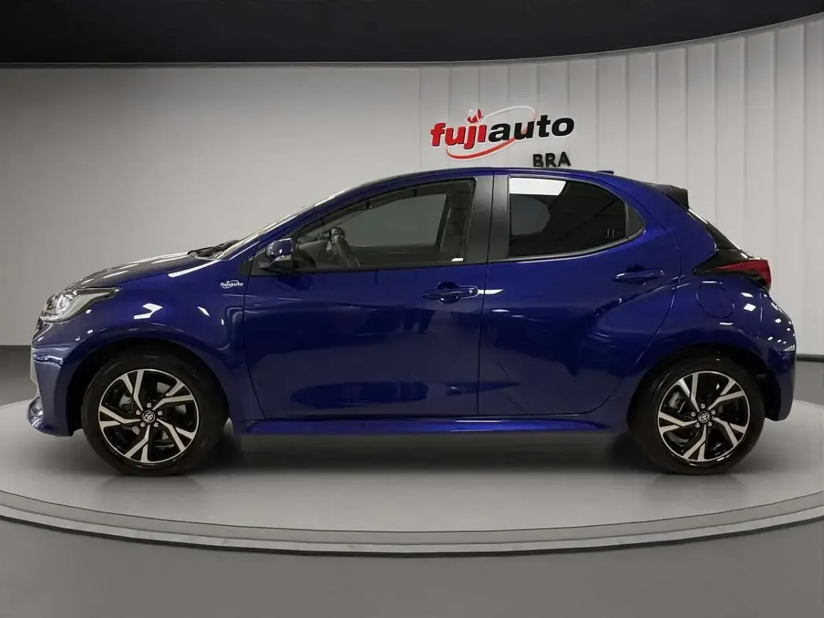 Usata Toyota Yaris Trend 116 CV (85 kW) 2024 Blu Utilitaria