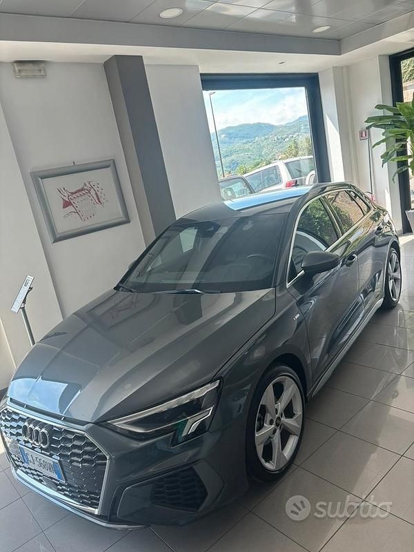 Usata Audi A3 S-Line 150 CV (110 kW) 2022 Grigio Berlina