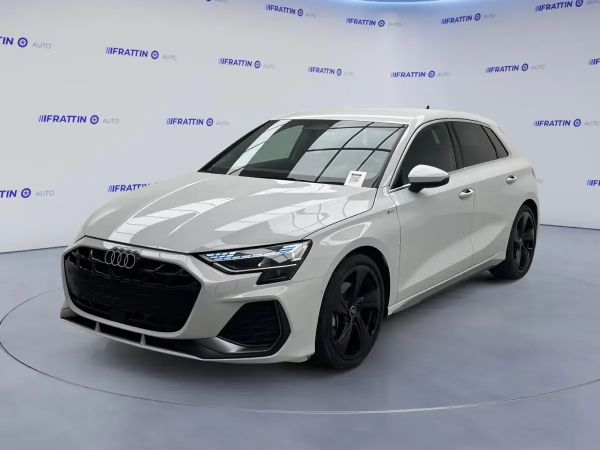 Usata Audi A3 S-Line 150 CV (110 kW) 2025 Bianco Berlina