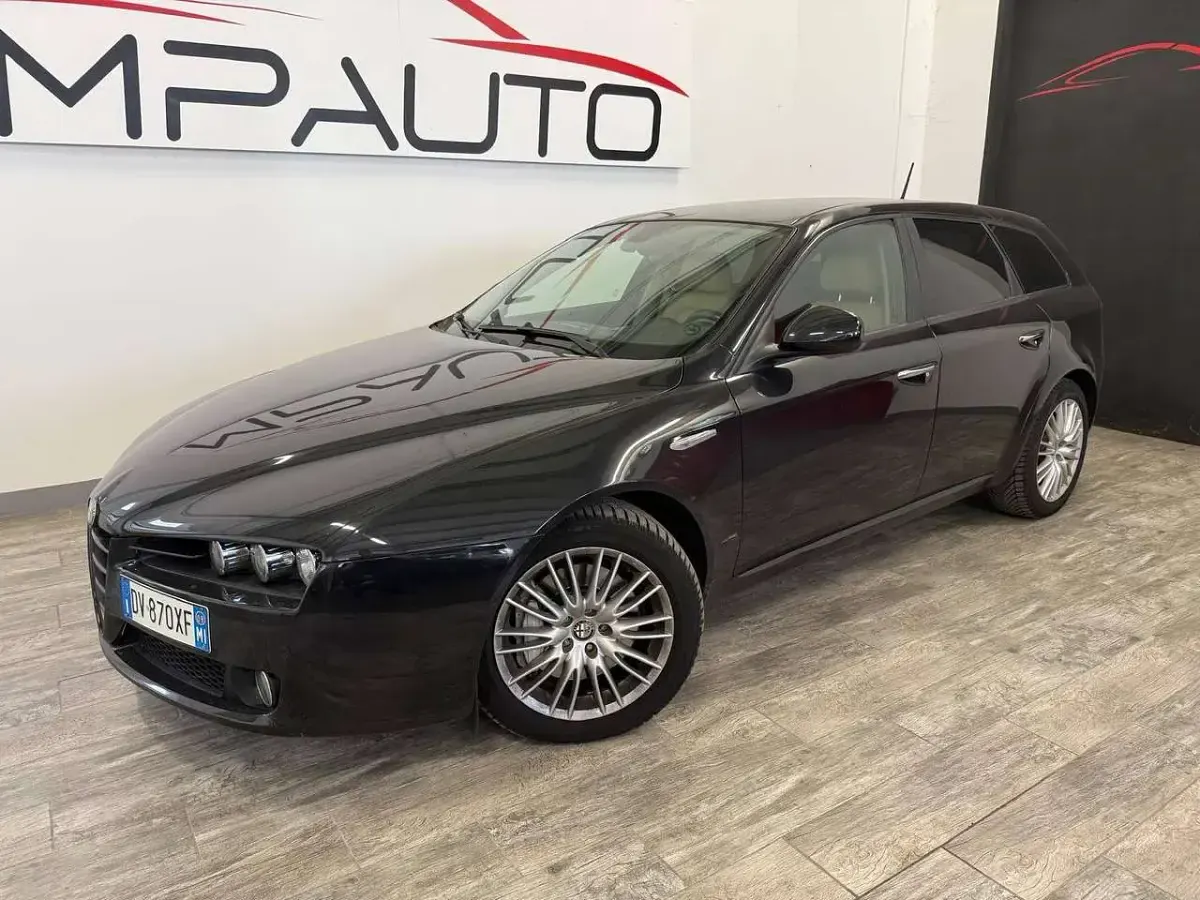 Usata Alfa Romeo 159 Distinctive 200 CV (147 kW) 2009 Nero Station wagon