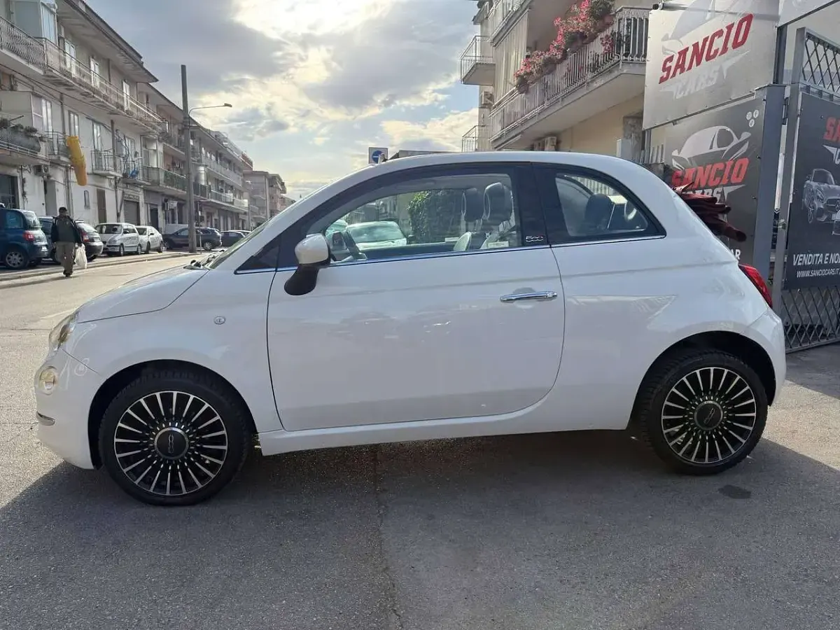 Usata Fiat 500C 69 CV (50 kW) 2017 Bianco con tetto rosso Cabrio