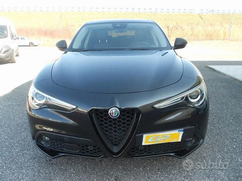 Brugt Alfa Romeo Stelvio Super 209 HK (153 kW) 2017 Sort SUV