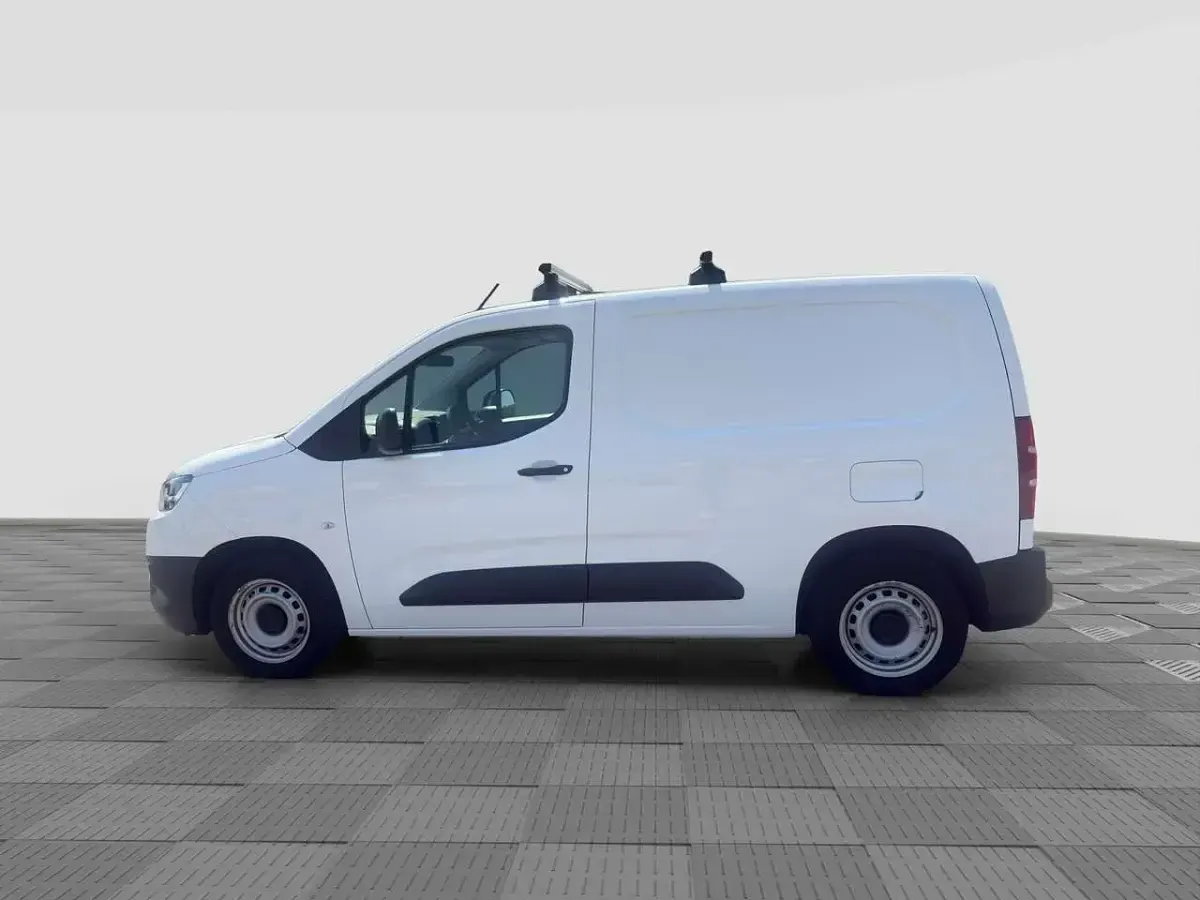 Usata Toyota Proace City City 102 CV (75 kW) 2021 Bianco Monovolume