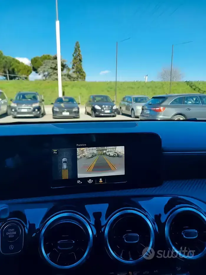 Usata Mercedes A180 116 CV (85 kW) 2019 Grigio Berlina