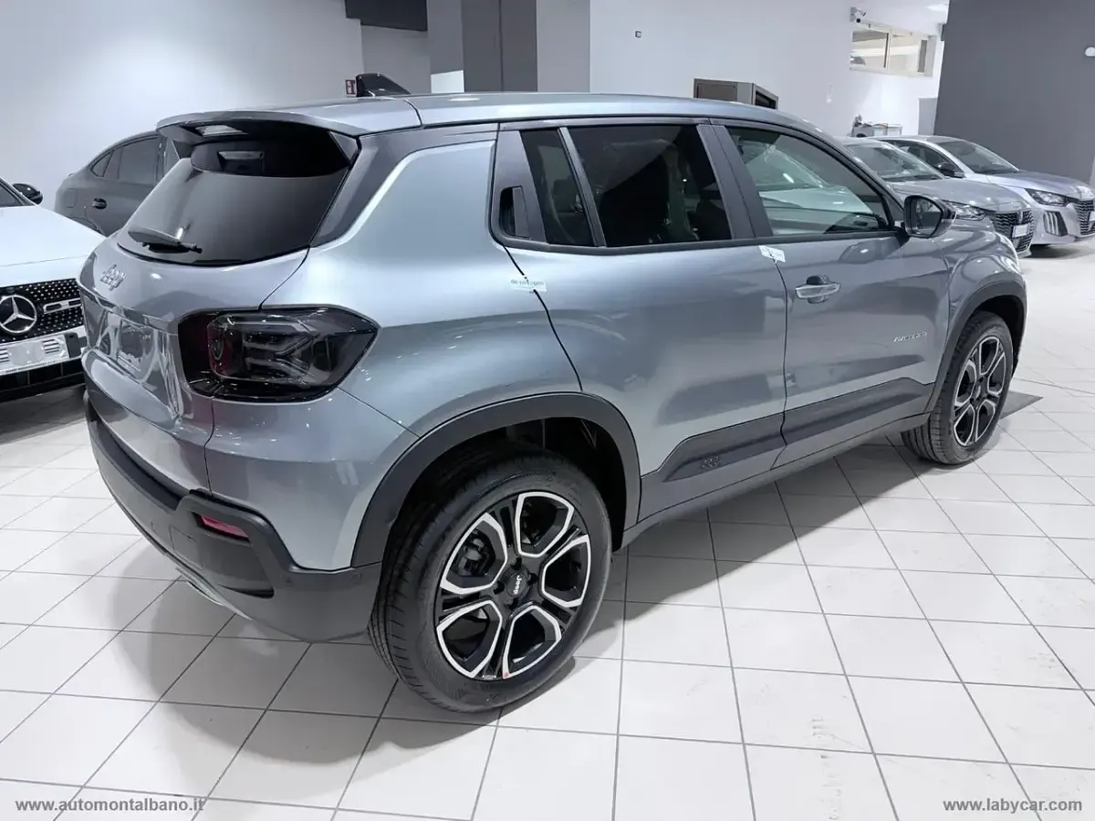 Nuova Jeep Avenger Summit 101 CV (74 kW) 2026 Grigio SUV