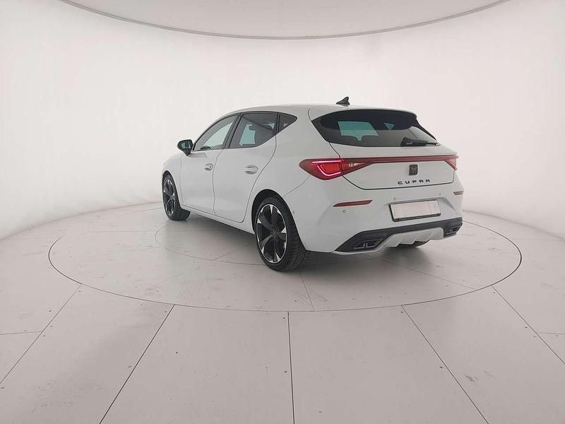 Usata Cupra Leon 150 CV (110 kW) 2023 Bianco nevada Berlina