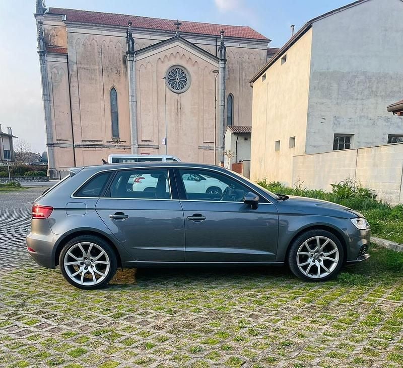 Usata Audi A3 116 CV (85 kW) 2018 Berlina