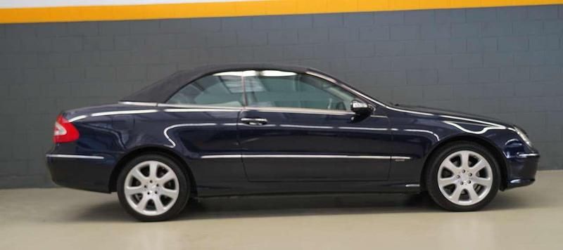 Usata Mercedes CLK320 Elegance 218 CV (160 kW) 2003 Blu/azzurro Cabrio
