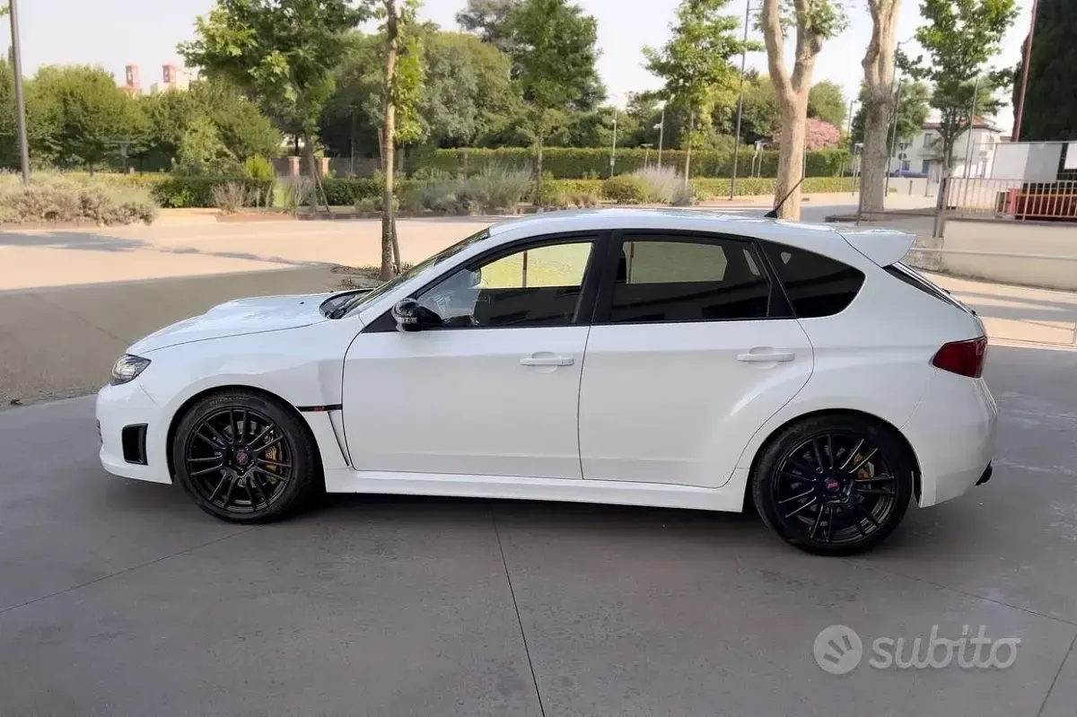 Usata Subaru Impreza 310 CV (228 kW) 2008 Bianco Berlina