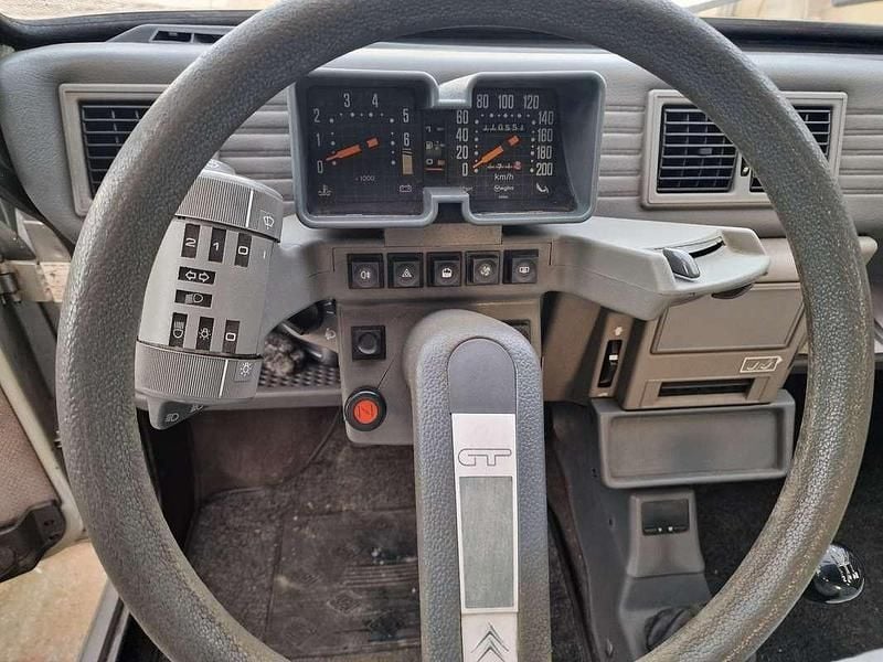 Usata Citroën Visa 80 CV (58 kW) 1983 Berlina