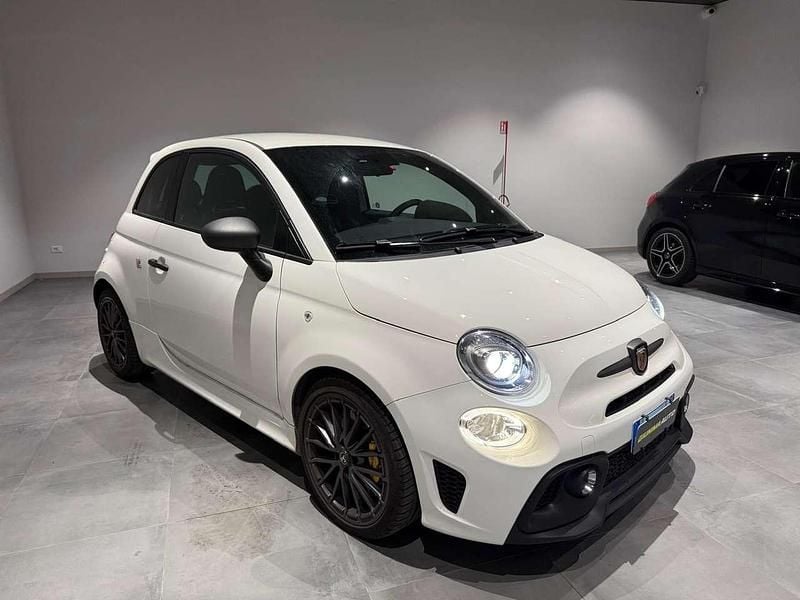 Usata Abarth 695 179 CV (131 kW) 2024 Bianco Utilitaria