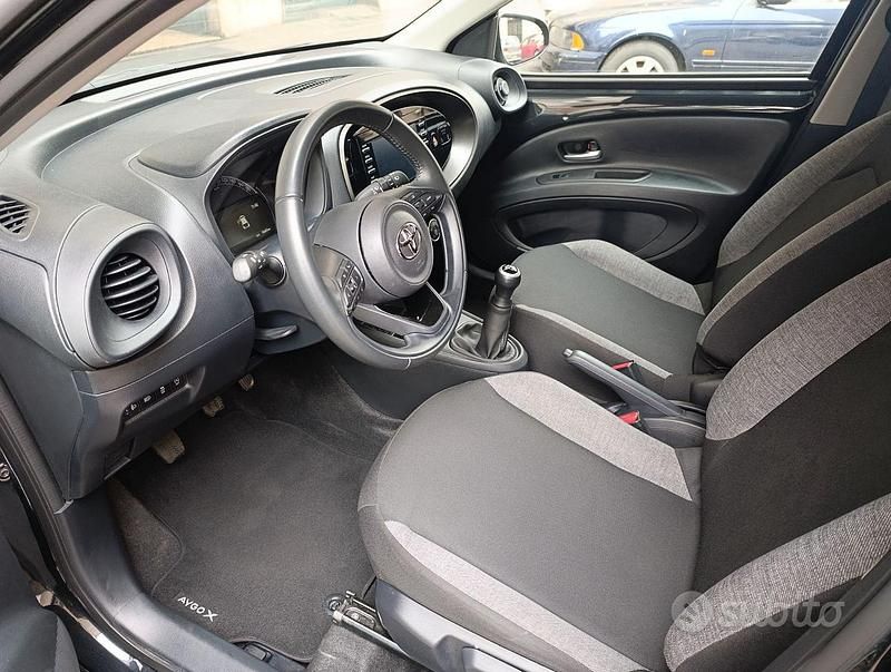 Usata Toyota Aygo X Active 72 CV (52 kW) 2022 SUV