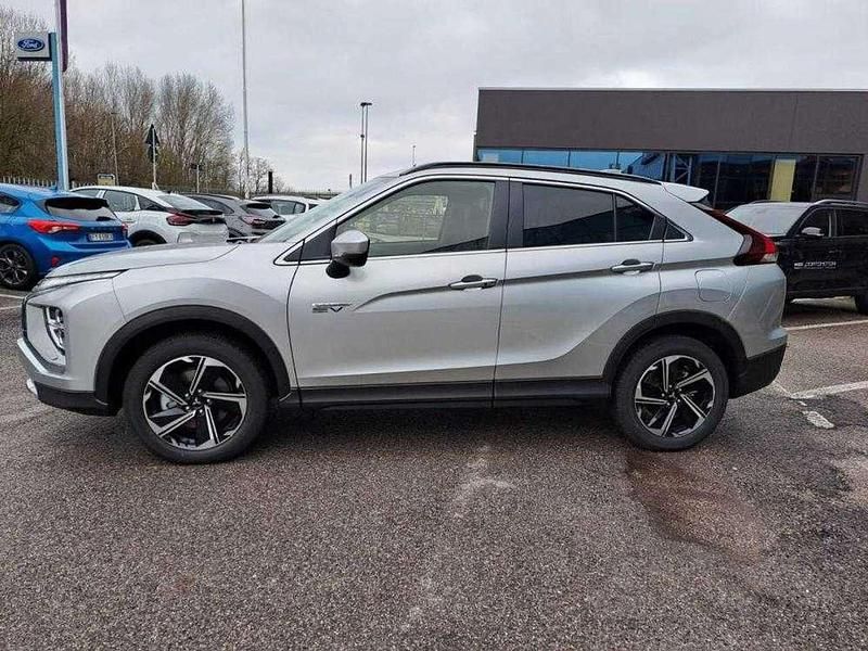 Nuova Mitsubishi Eclipse Instyle 98 CV (72 kW) 2025 Sterling silver (m) Berlina