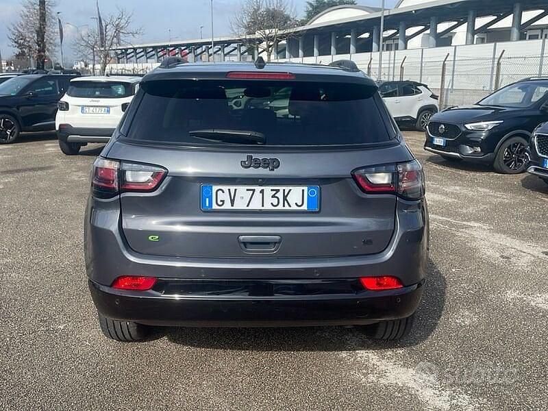 Usata Jeep Compass Summit 131 CV (96 kW) 2024 Grigio SUV
