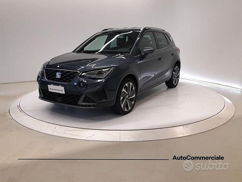 Usata Seat Arona FR 95 CV (69 kW) 2023 Grigio scuro SUV