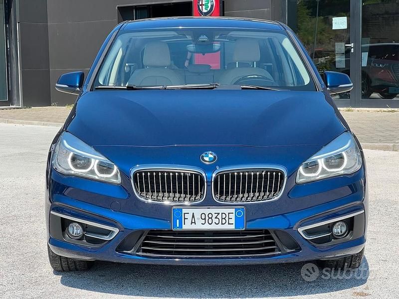 Usata BMW 216 Active Tourer Luxury Line 116 CV (85 kW) 2015 Blu Monovolume
