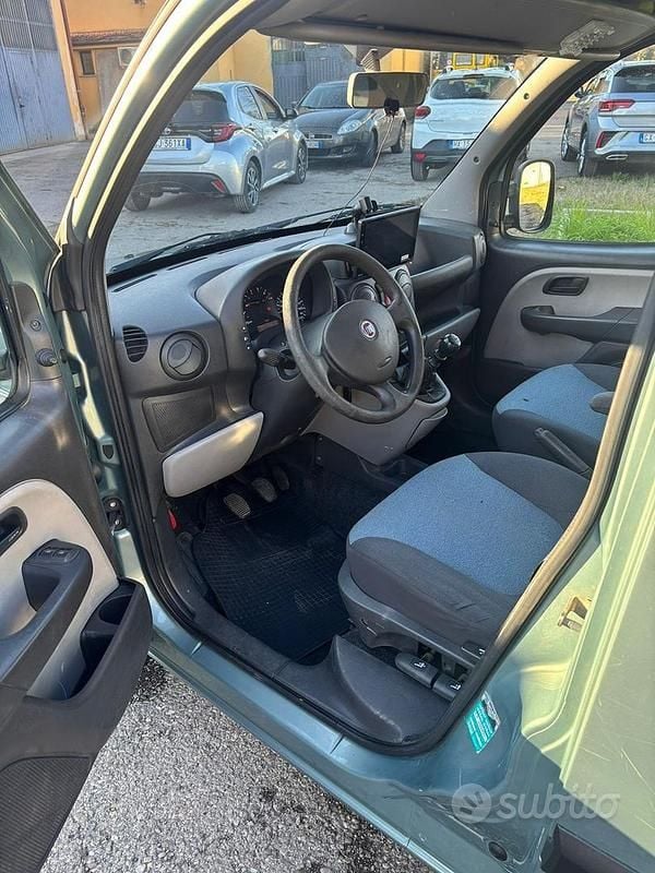 Usata Fiat Doblò 103 CV (75 kW) 2007 Monovolume
