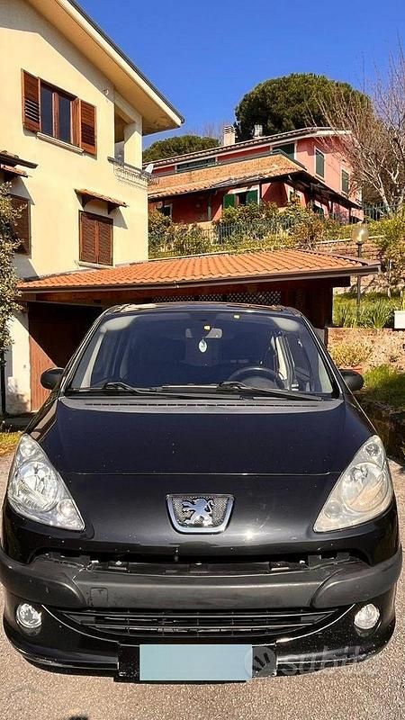 Usata Peugeot 1007 70 CV (51 kW) 2006 Nero Monovolume