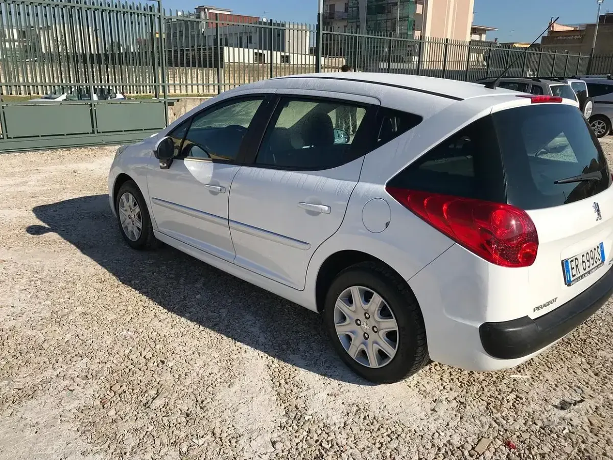 Usata Peugeot 207 Allure 112 CV (82 kW) 2013 Bianco Station wagon
