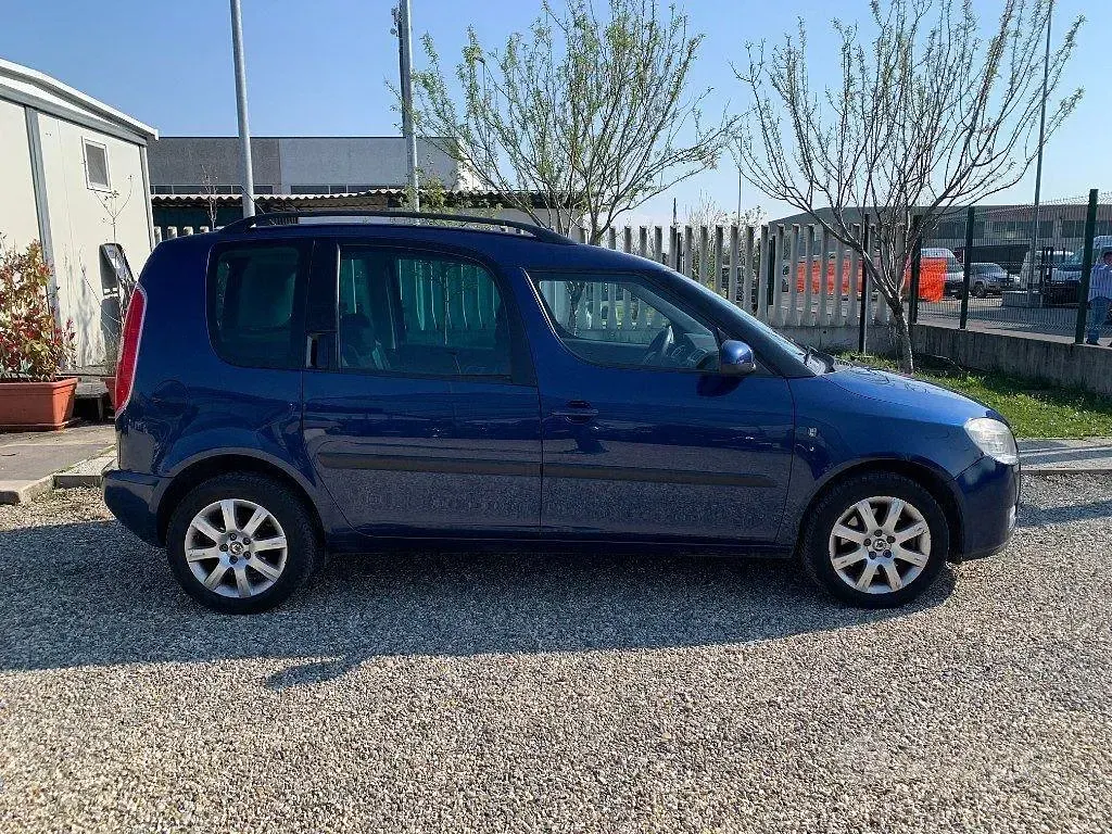 Usata Skoda Roomster Comfort 105 CV (77 kW) 2009 Bluazzurro Monovolume