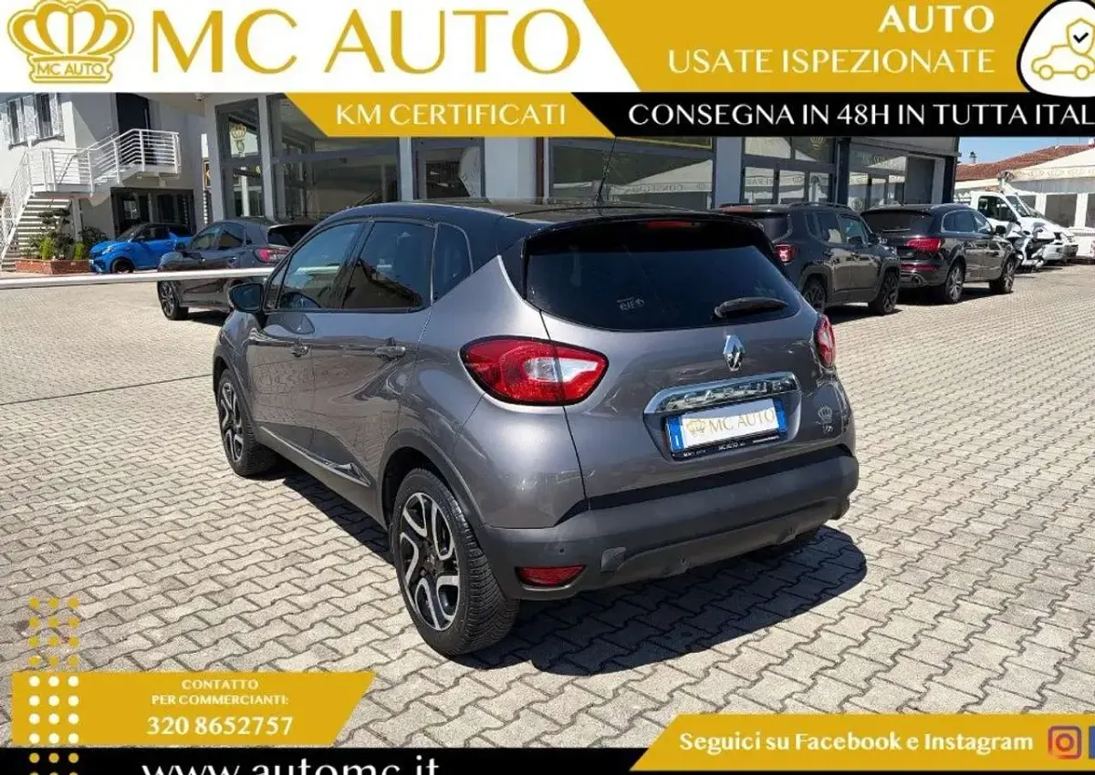 Usata Renault Captur 90 CV (66 kW) 2015 Grigio scuro SUV