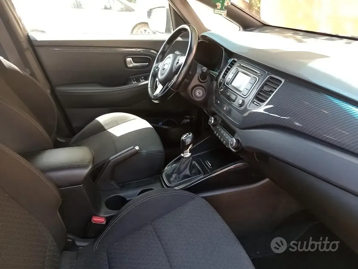 Usata Kia Carens 116 CV (85 kW) 2018 Blu Monovolume
