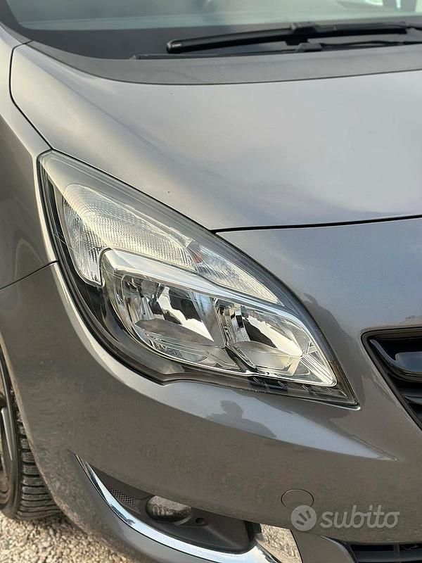 Usata Opel Meriva Cosmo 110 CV (80 kW) 2016 Grigio Monovolume
