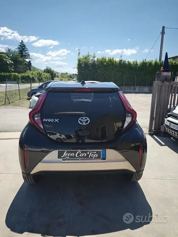 Usata Toyota Aygo X Edition 72 CV (52 kW) 2024 Giallo SUV