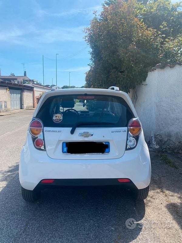 Usata Chevrolet Spark 68 CV (50 kW) 2010 Bianco Utilitaria