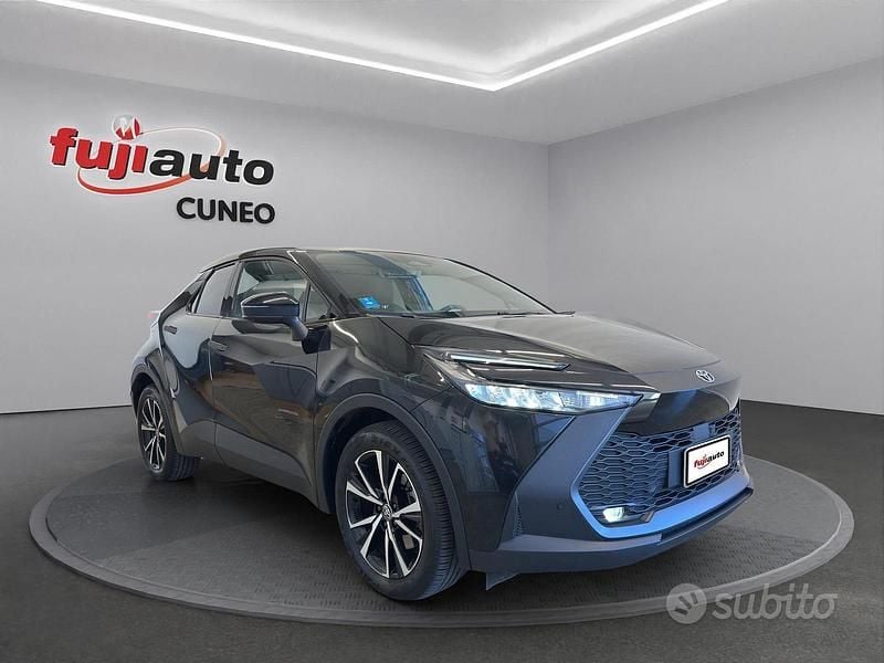 Usata Toyota C-HR Eco 223 CV (164 kW) 2025 Black met SUV