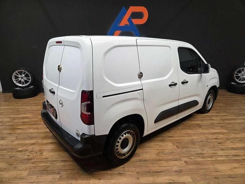 Usata Opel Combo Edition 101 CV (74 kW) 2020 Bianco Monovolume