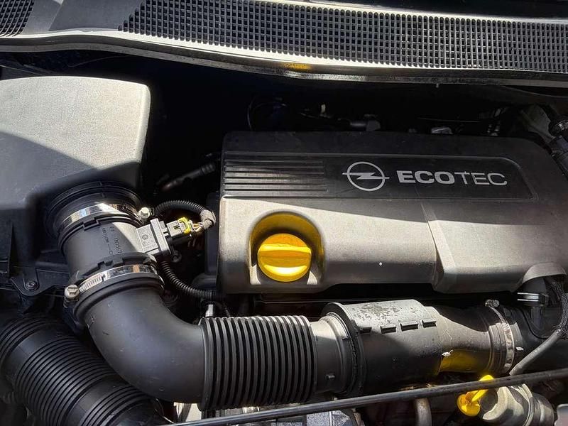 Usata Opel Meriva Cosmo 101 CV (74 kW) 2010 Bronzo Monovolume