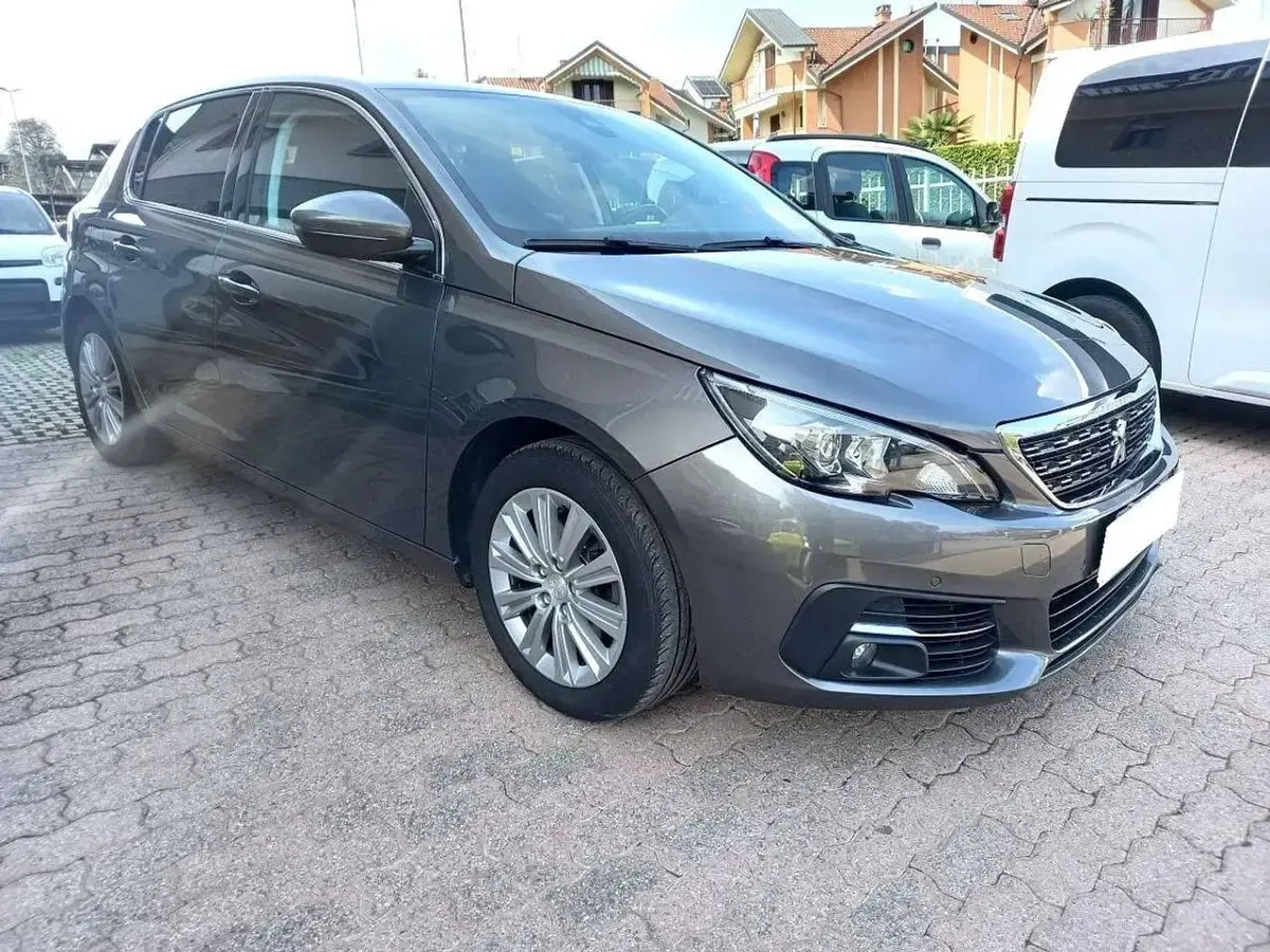 Usata Peugeot 308 Active 131 CV (96 kW) 2021 Other Berlina