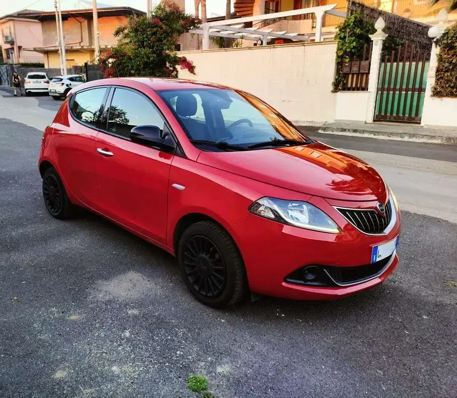 Usata Lancia Ypsilon Silver 69 CV (50 kW) 2022 Utilitaria