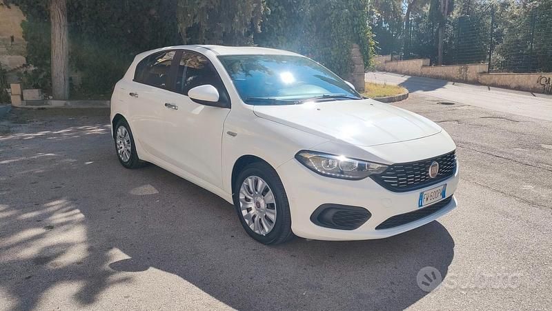 Usata Fiat Tipo Easy 95 CV (69 kW) 2019 Bianco Berlina