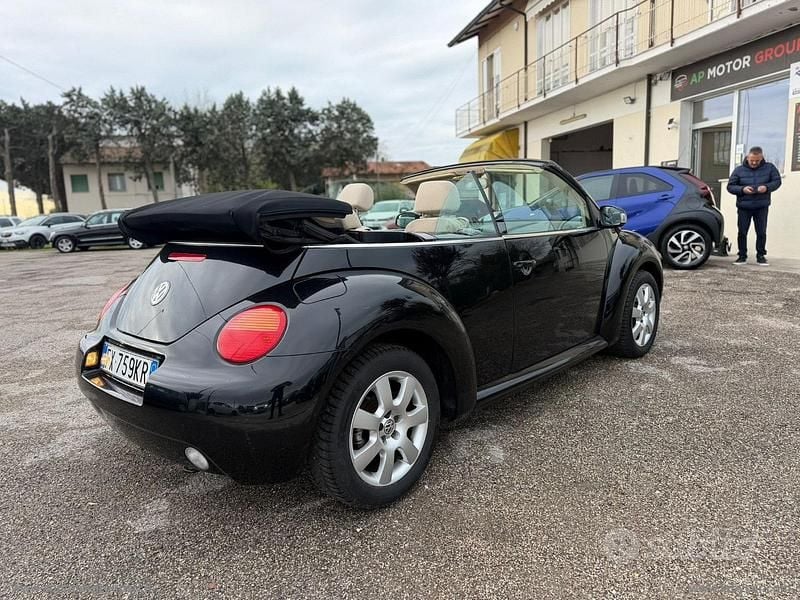 Usata VW New Beetle 101 CV (74 kW) 2004 Other Utilitaria