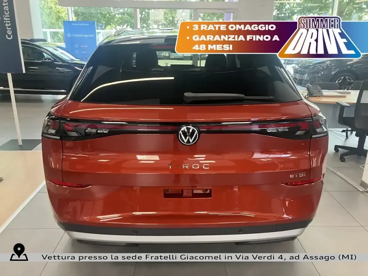 Nuova VW T-Roc Style 116 CV (85 kW) 2026 Flame red metallizzato nero SUV