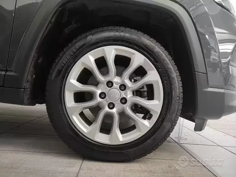 Usata Jeep Compass 131 CV (96 kW) 2022 Grigio SUV