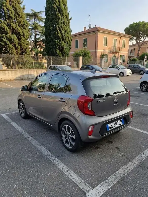 Usata Kia Picanto Comfort 67 CV (49 kW) 2023 Utilitaria