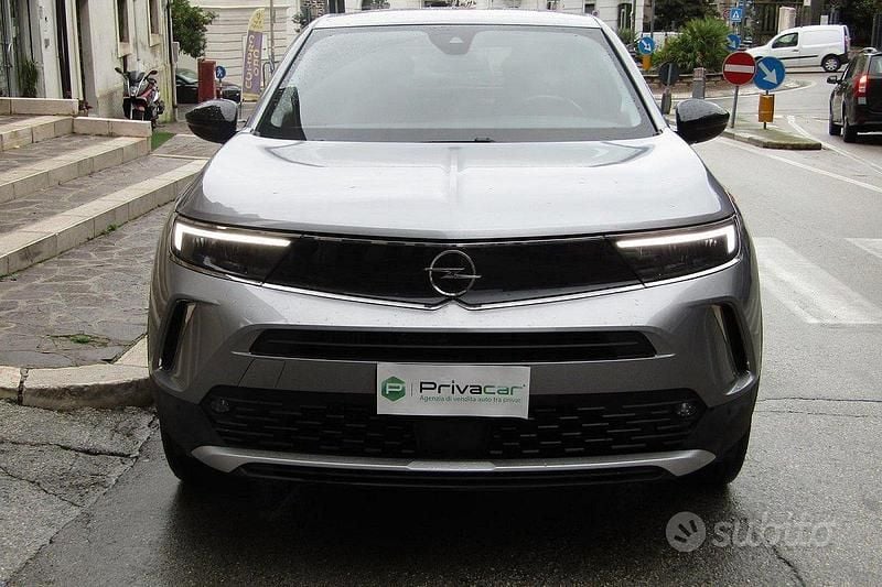 Usata Opel Mokka Edition 130 CV (95 kW) 2022 Grigio SUV