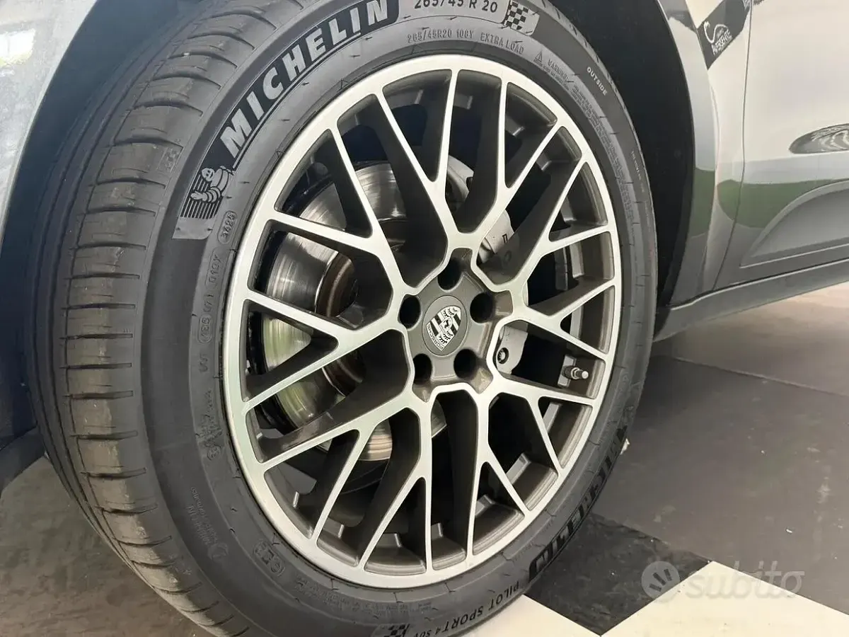 Usata Porsche Macan 340 CV (250 kW) 2017 Grigio SUV