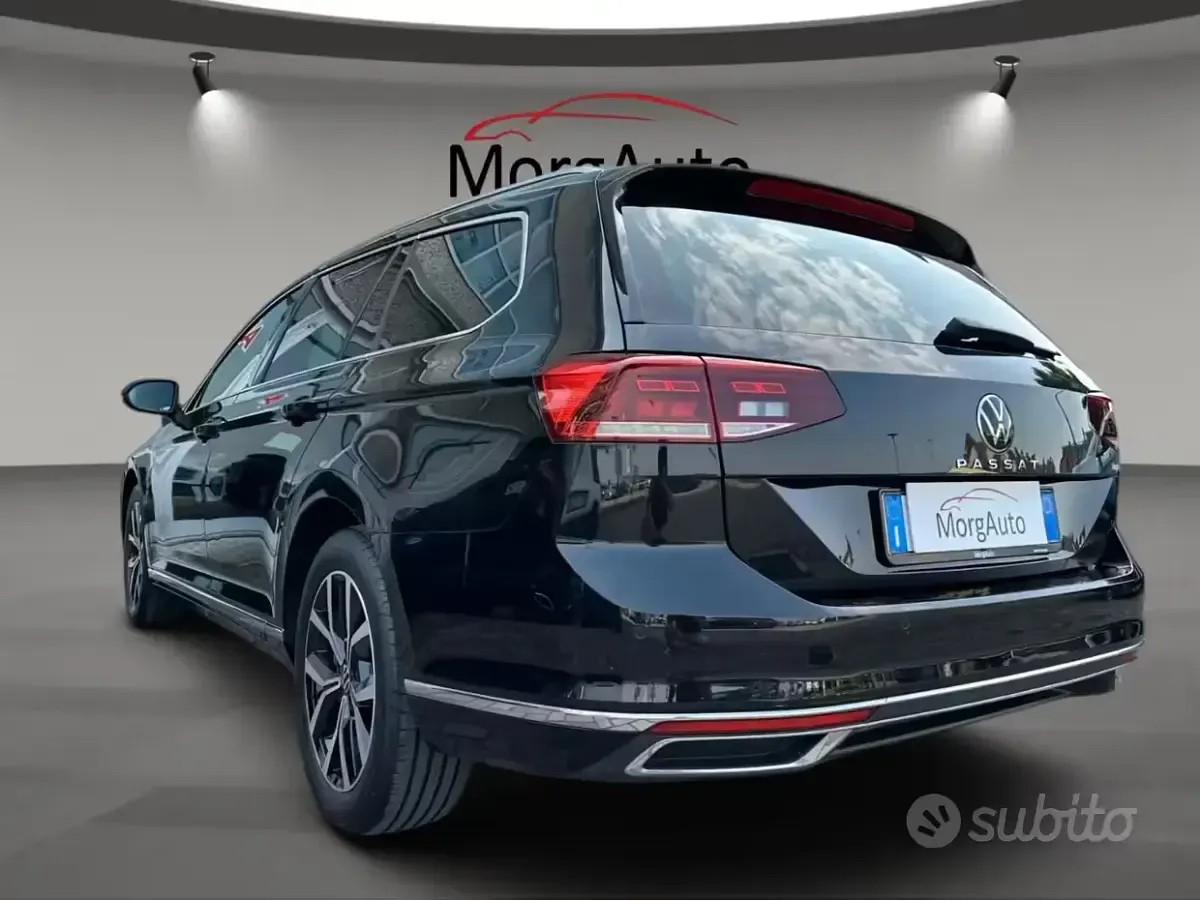 Usata VW Passat Executive 150 CV (110 kW) 2021 Nero Station wagon