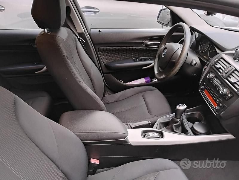 Usata BMW 114 95 CV (69 kW) 2013 Bianco Utilitaria