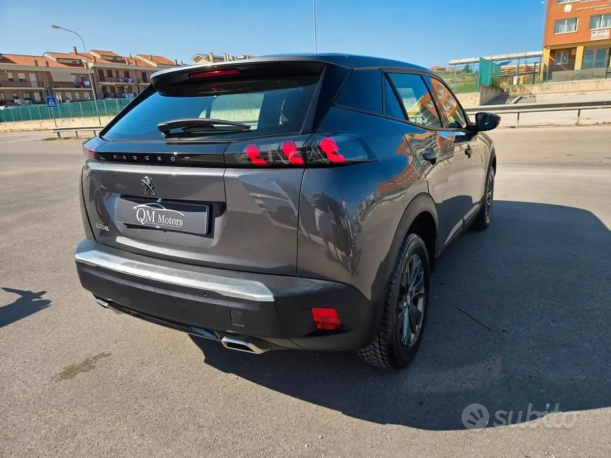 Usata Peugeot 2008 GT 131 CV (96 kW) 2021 Grigio SUV