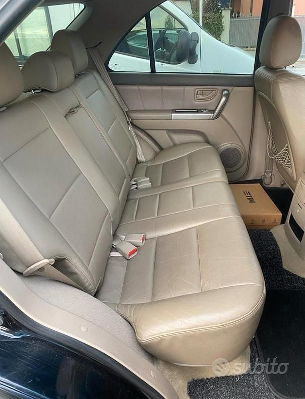 Usata Kia Sorento 140 CV (102 kW) 2006 Nero SUV