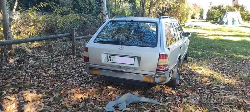 Usata Mercedes 200 1993 Grigio Station wagon