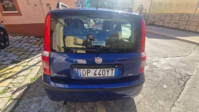 Usata Fiat Panda Dynamic 69 CV (50 kW) 2008 Blu/azzurro Utilitaria