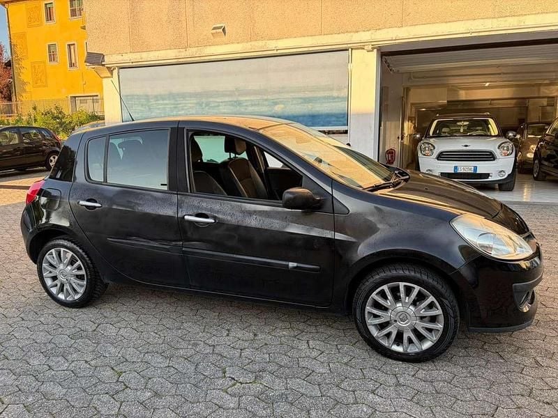 Brugt Renault Clio II 75 HK (55 kW) 2008 Grå Sedan