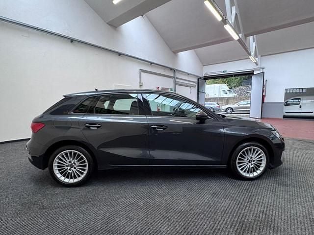 Usata Audi A3 e-tron 2022 Grigio scuro Utilitaria