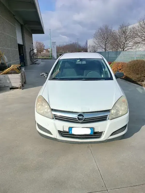 Usata Opel Astra Club 82 CV (60 kW) 2001